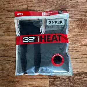 NIB 32 Degrees 2 pack base layer pants